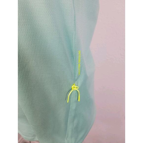 lululemon womens size 6/8 Green Hiking Cap Sleeve Pocket Activewear - Picture 4 of 8